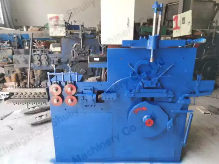 Relationship Between Hanger Making Machine and Hanger Quality