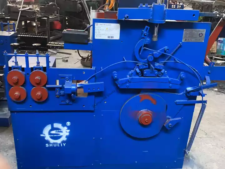 Hanger Machine